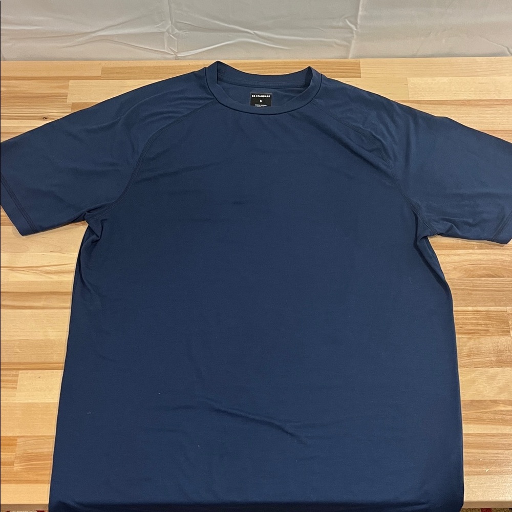 Banana Republic Dark Blue Short Sleeve Athletic Tee
